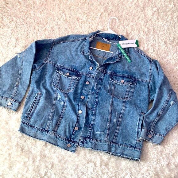 H&M Jackets & Blazers - Demin Jean Jacket 🌀